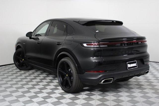 Photo of 2025 Black Metallic Porsche Cayenne