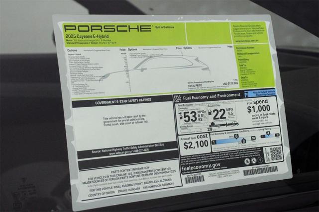 Photo of 2025 Black Metallic Porsche Cayenne