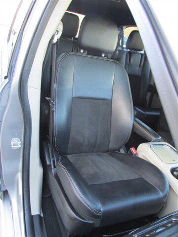 Photo of 2019 Granite Pearlcoat Dodge Grand Caravan