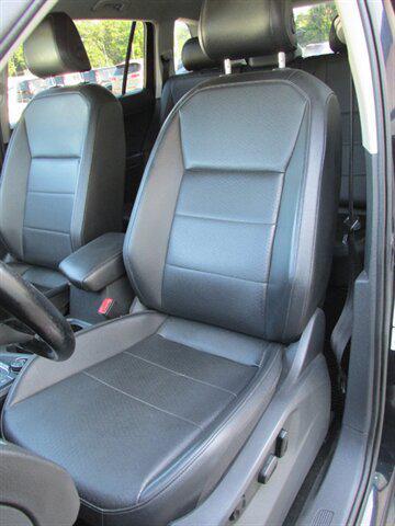 Photo of 2018 Deep Black Pearl Metallic Volkswagen Tiguan