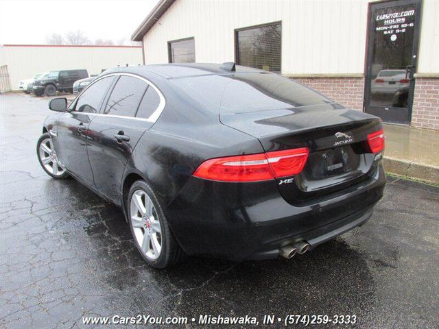 Photo of 2017 Cosmic Black Metallic Jaguar XE