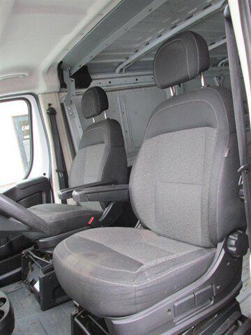 Photo of 2017 Bright White Clearcoat RAM ProMaster 1500