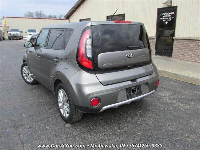 Photo of 2017 Titanium Gray Kia Soul