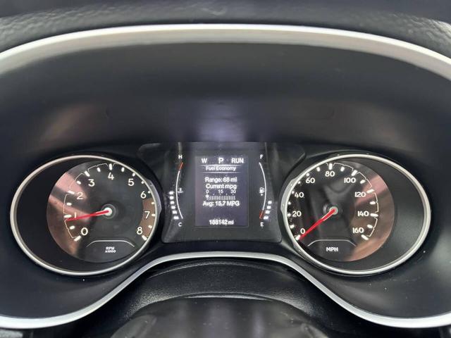 Photo of 2018 White Clearcoat Jeep Compass
