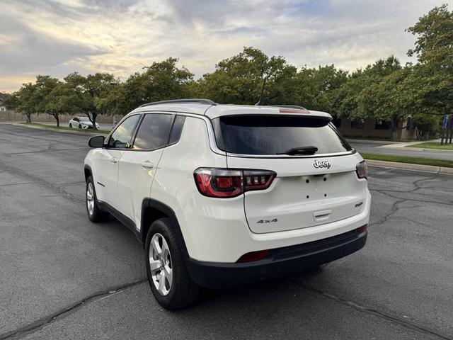Photo of 2018 White Clearcoat Jeep Compass