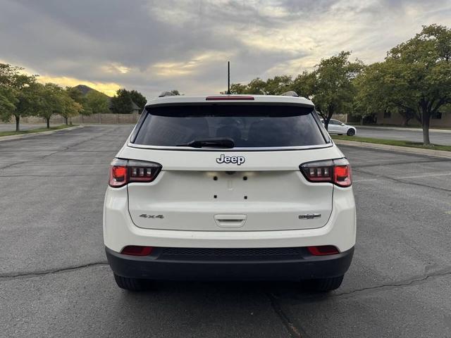 Photo of 2018 White Clearcoat Jeep Compass