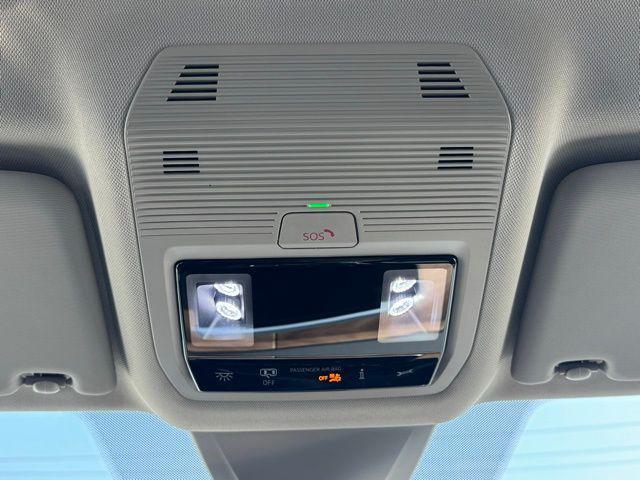 Photo of 2025 Black Pearl Volkswagen Atlas