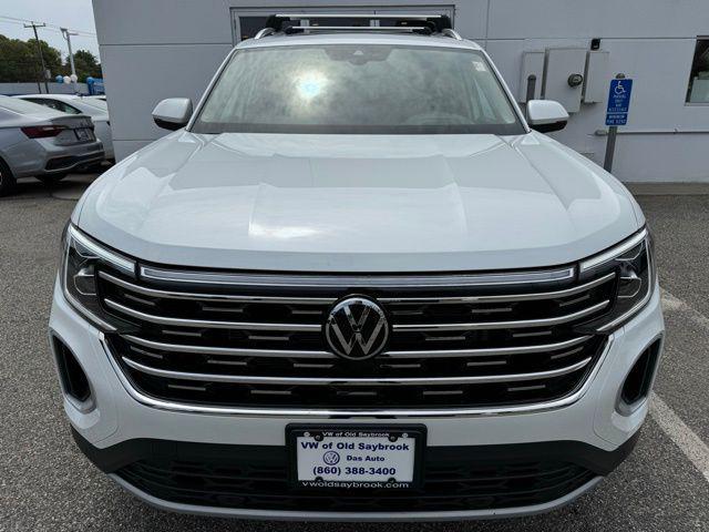 Photo of 2025 White Pearl Volkswagen Atlas