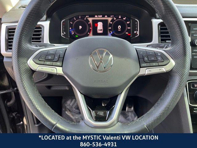 Photo of 2022 Deep Black Volkswagen Atlas