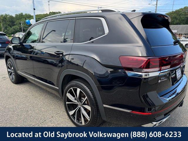 Photo of 2024 Deep Black Volkswagen Atlas