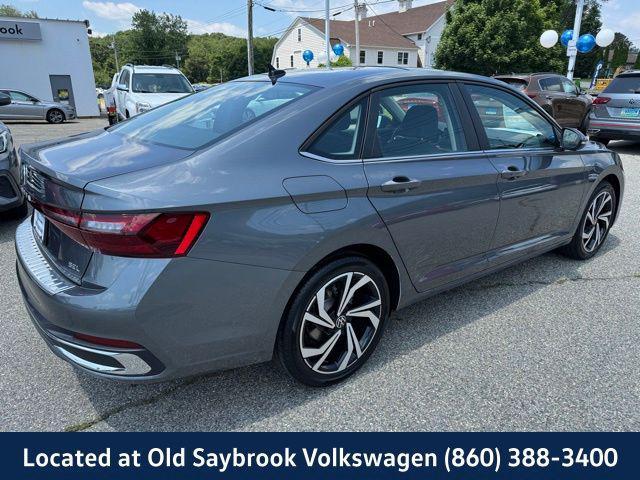 Photo of 2025 Platinum Gray Volkswagen Jetta