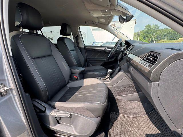Photo of 2024 Silver Metallic Volkswagen Tiguan