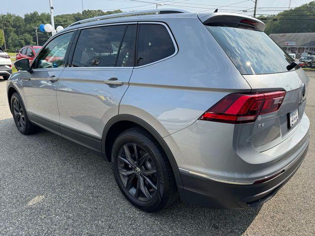 Photo of 2024 Silver Metallic Volkswagen Tiguan