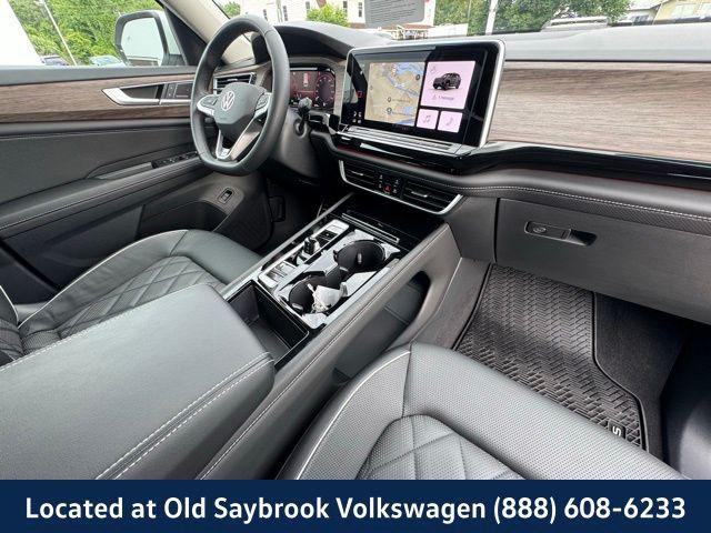 Photo of 2024 Opal White Volkswagen Atlas