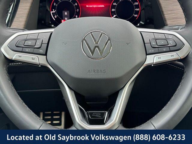 Photo of 2024 Opal White Volkswagen Atlas