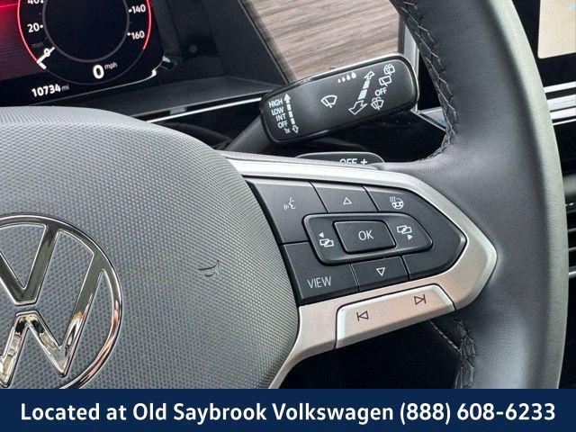 Photo of 2024 Opal White Volkswagen Atlas