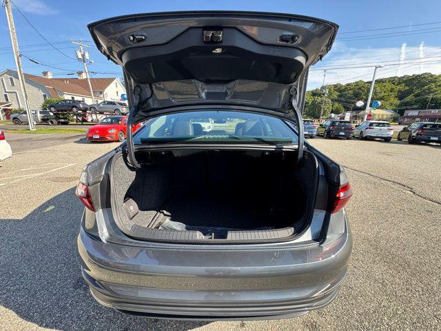 Photo of 2025 Platinum Gray Volkswagen Jetta