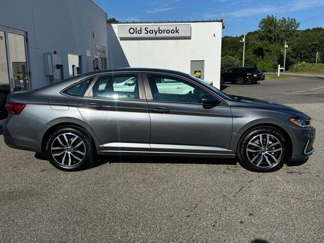 Photo of 2025 Platinum Gray Volkswagen Jetta