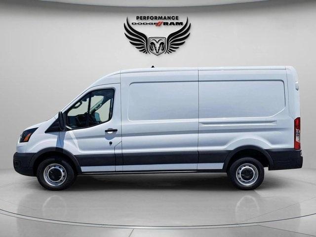 Photo of 2022 Oxford White Ford Transit-150
