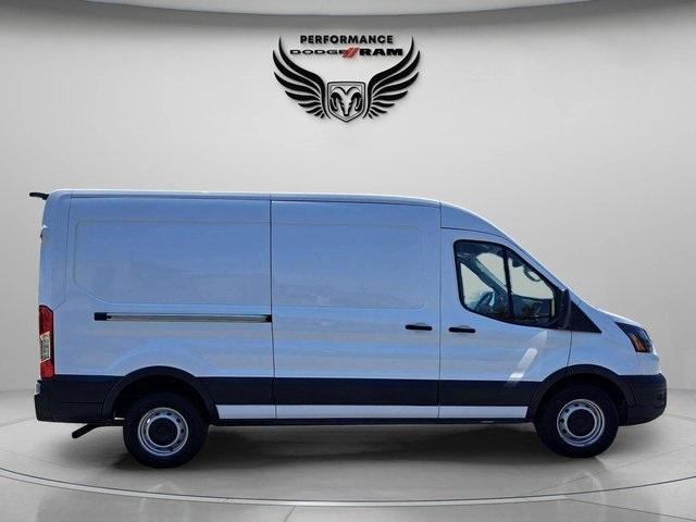 Photo of 2022 Oxford White Ford Transit-150