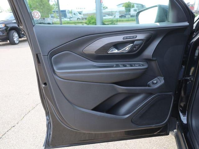 Photo of 2023 Ebony Twilight Metallic GMC Terrain