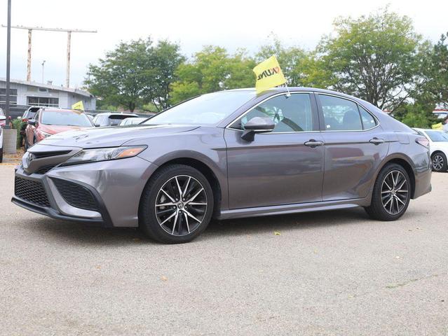 Photo of 2023 Gray Toyota Camry
