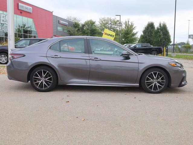 Photo of 2023 Gray Toyota Camry