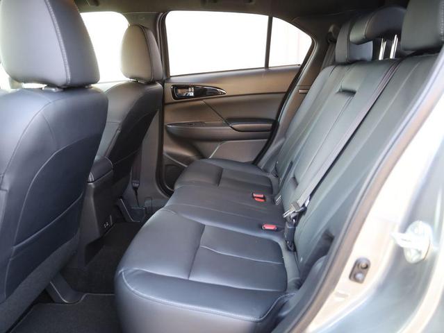 Photo of 2025 Mercury Gray Metallic Mitsubishi Eclipse Cross