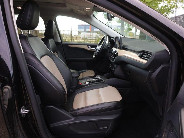 Photo of 2021 Agate Black Ford Escape