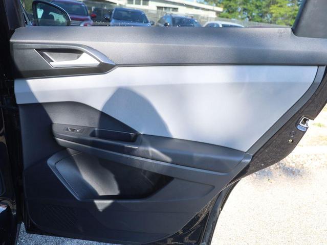 Photo of 2022 Deep Black Pearl Volkswagen Taos