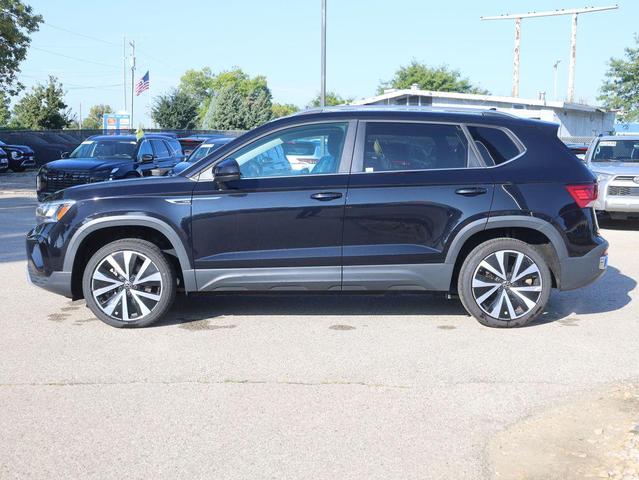 Photo of 2022 Deep Black Pearl Volkswagen Taos