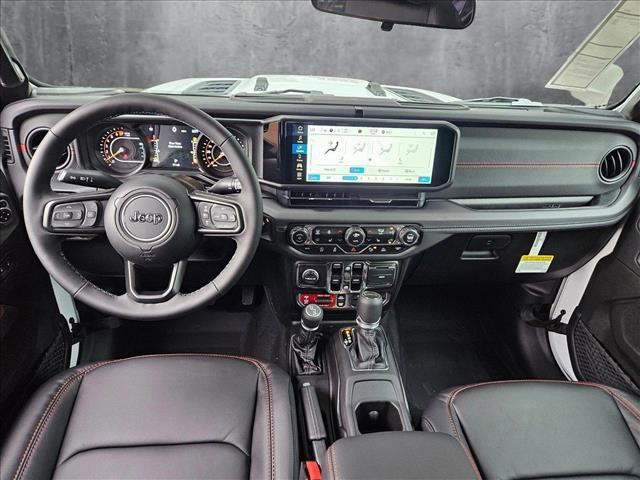 Photo of 2025 Bright White Clearcoat Jeep Gladiator