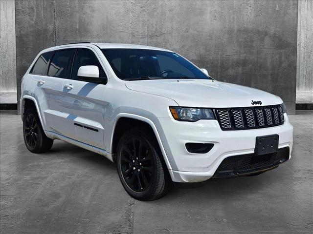 Photo of 2021 Bright White Clearcoat Jeep Grand Cherokee
