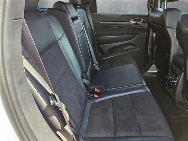 Photo of 2021 Bright White Clearcoat Jeep Grand Cherokee