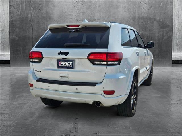 Photo of 2021 Bright White Clearcoat Jeep Grand Cherokee