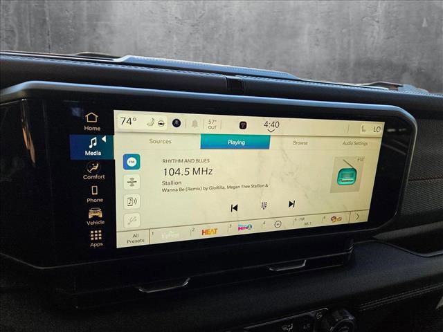 Photo of 2025 Anvil Clearcoat Jeep Gladiator