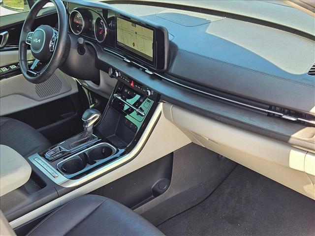 Photo of 2022 Snow White Pearl Kia Carnival