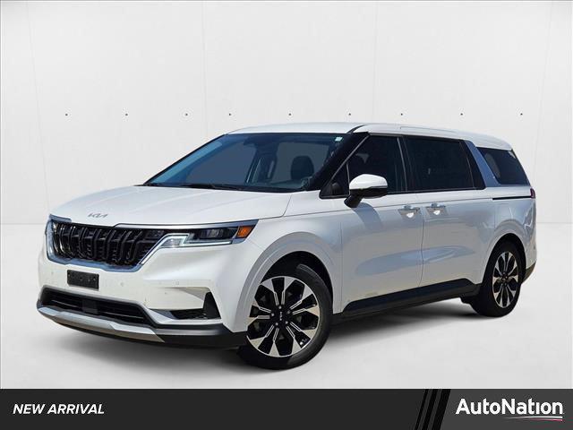 Photo of 2022 Snow White Pearl Kia Carnival
