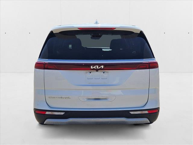 Photo of 2022 Snow White Pearl Kia Carnival
