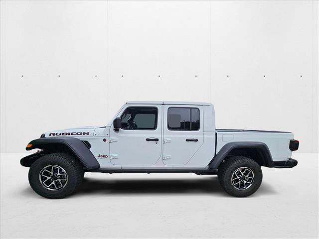 Photo of 2025 Bright White Clearcoat Jeep Gladiator