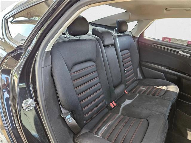Photo of 2013 Tuxedo Black Metallic Ford Fusion