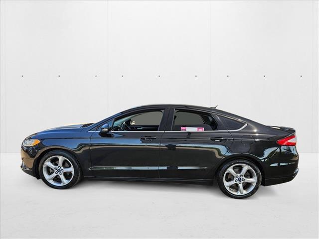 Photo of 2013 Tuxedo Black Metallic Ford Fusion