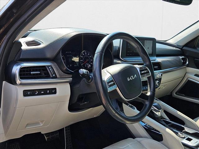 Photo of 2022 Dark Moss Kia Telluride