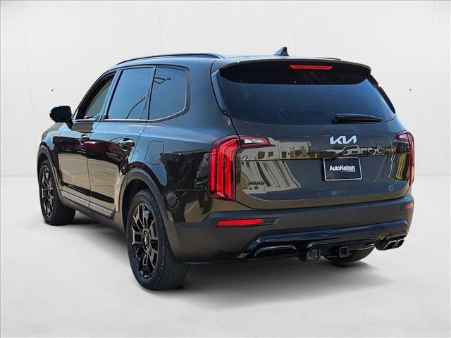 Photo of 2022 Dark Moss Kia Telluride