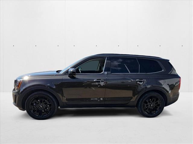 Photo of 2022 Dark Moss Kia Telluride