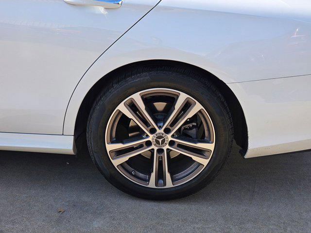 Photo of 2021 Polar White Mercedes-Benz E-Class