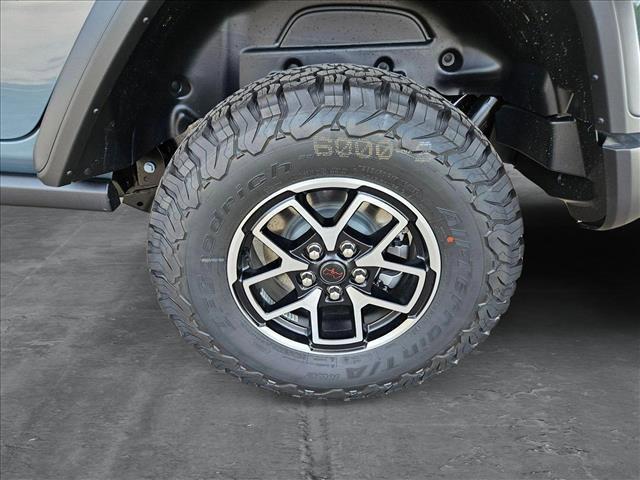 Photo of 2025 Anvil Clearcoat Jeep Wrangler