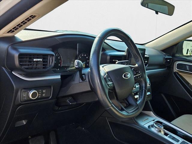 Photo of 2020 Star White Metallic Tri-Coat Ford Explorer
