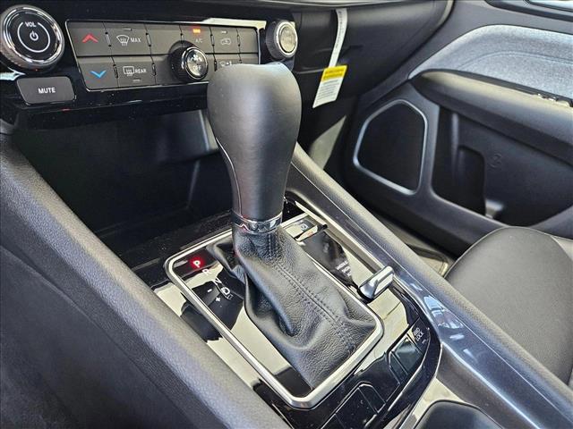 Photo of 2025 Silver Zynith Metallic Clearcoat Jeep Compass