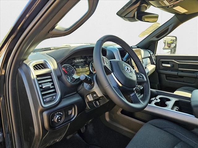 Photo of 2025 Diamond Black Crystal Pearlcoat RAM 2500
